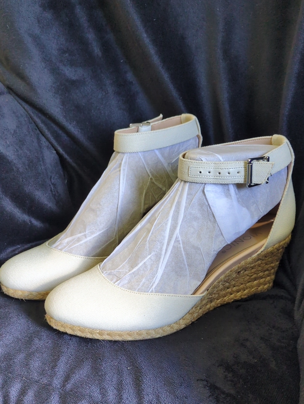 Vionic Amy Cream Espadrille Wedge Ankle Strap Pumps Women's Sz 10 - Picture 3 of 4